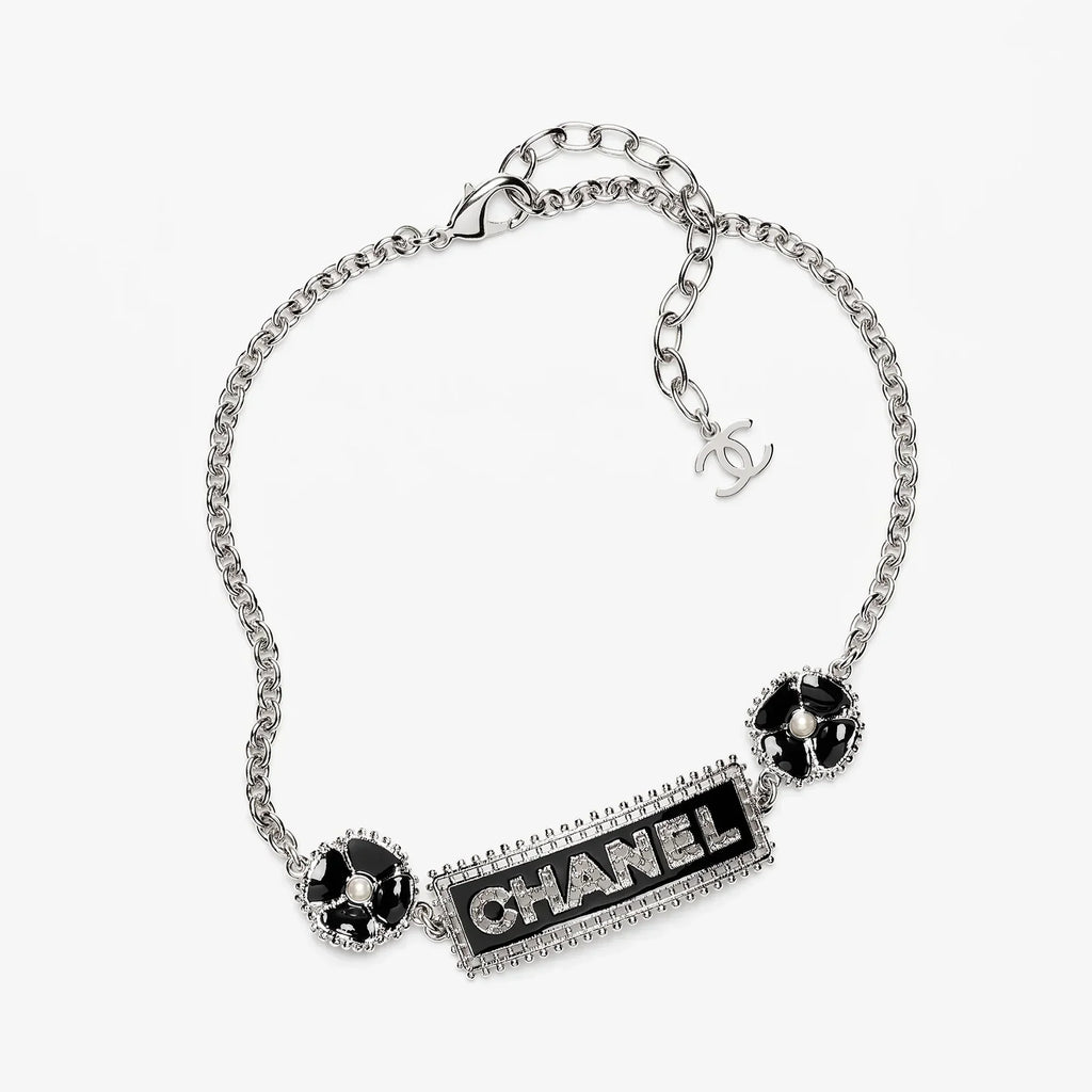 18K Chanel Resin Diamonds Necklace