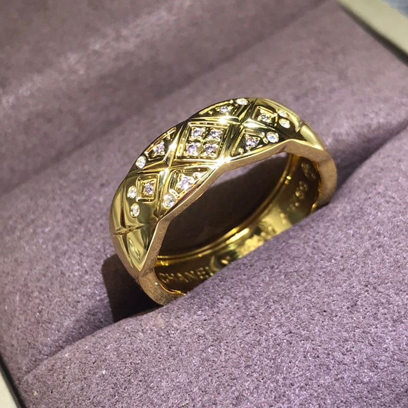 18K Chanel Yellow Gold Coco Crush Diamonds Ring
