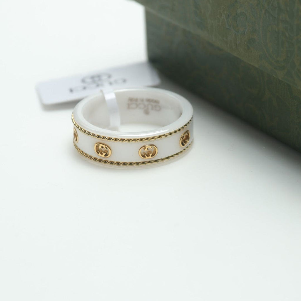 18K Gucci Double Interlocking Gucci Icon White Zirconia Ring