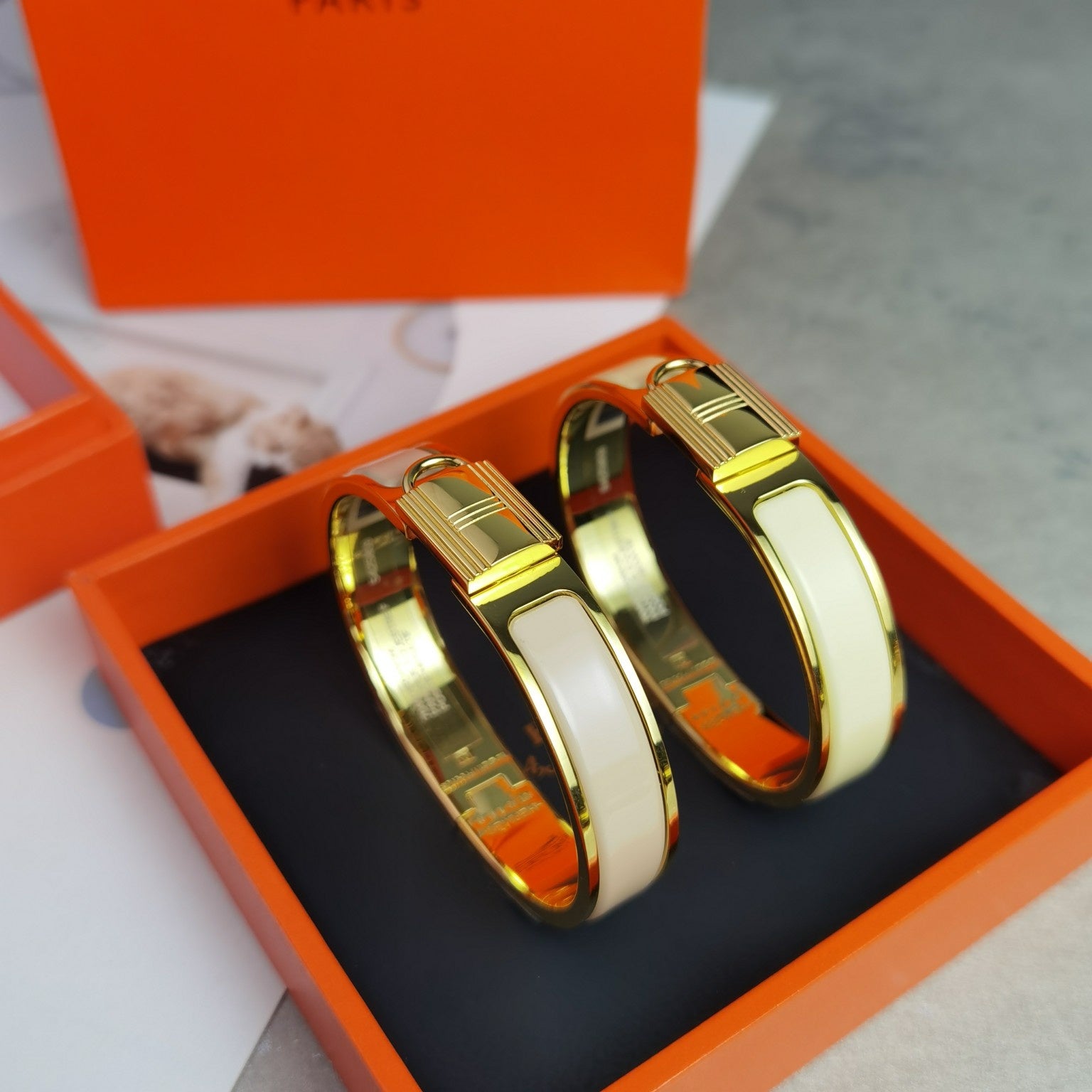 18K Hermes Clic Cadenas Light Brown Bracelet