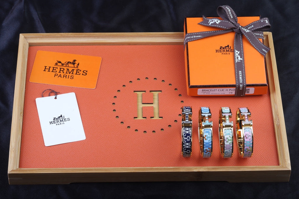 18K Hermes Clic H Lift Black Bracelet