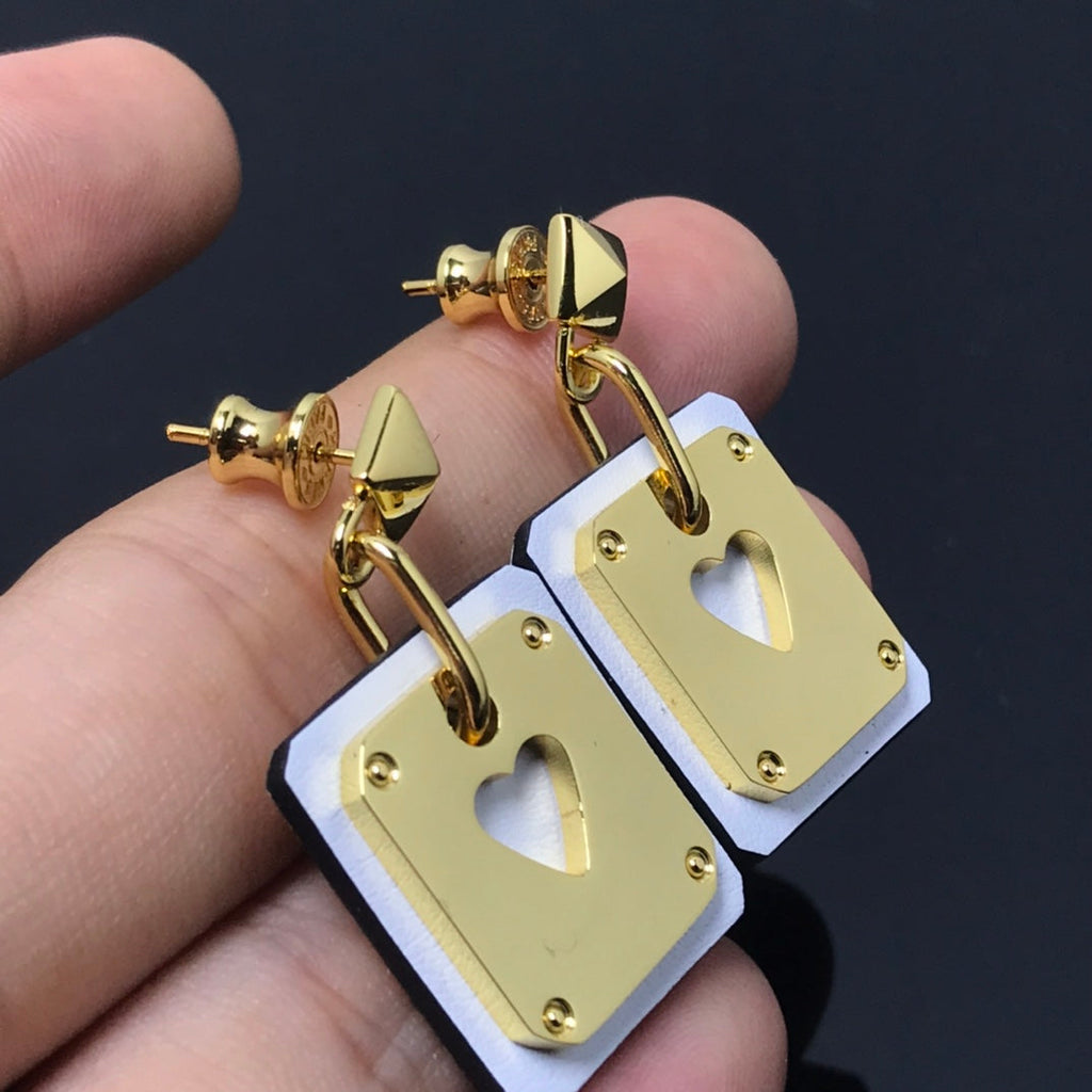 18K Hermes As De Celine White Earrings