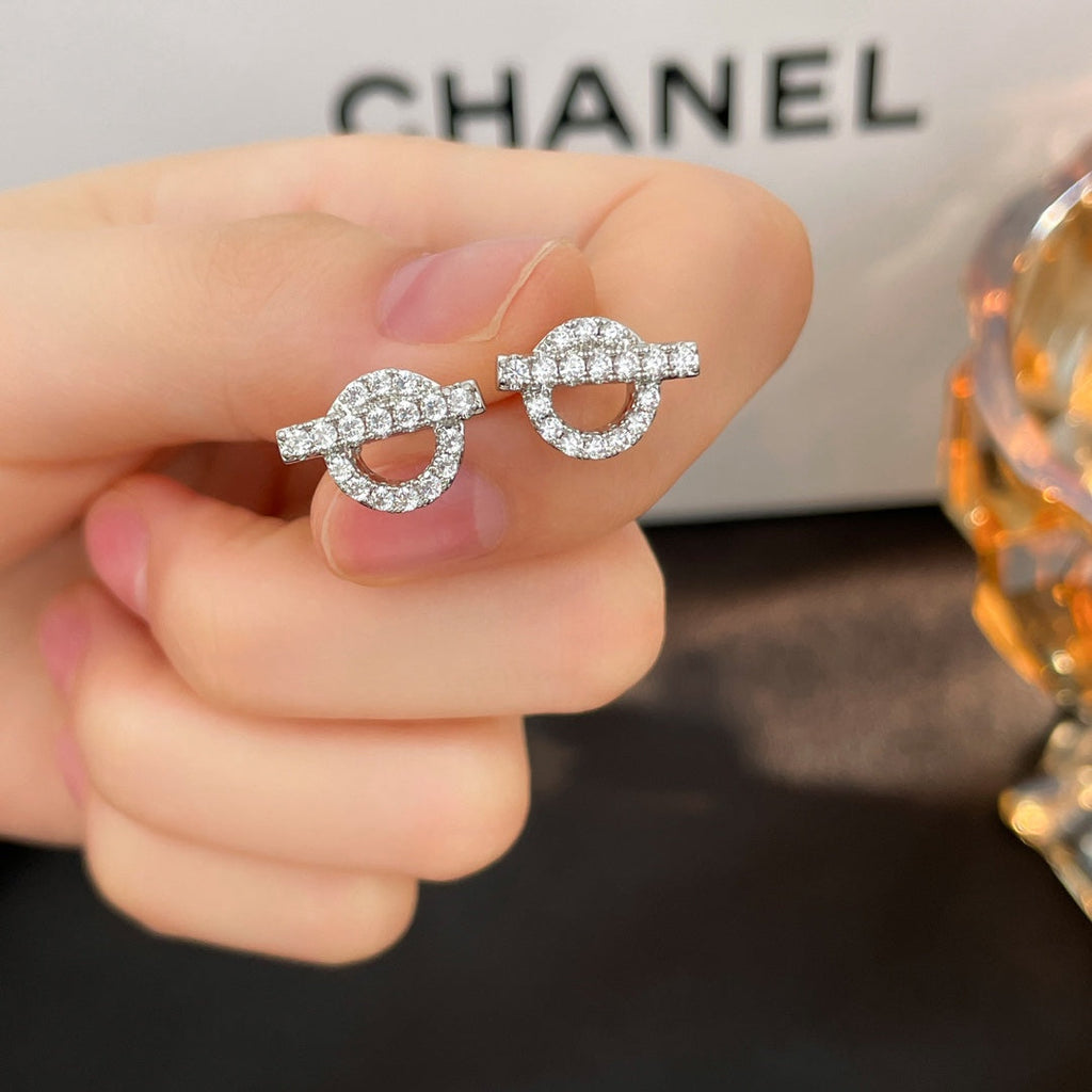 18K Hermes Finesse Diamond Stud Earrings