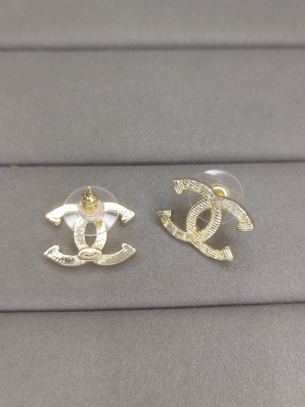 18K Chanel Classic Earrings