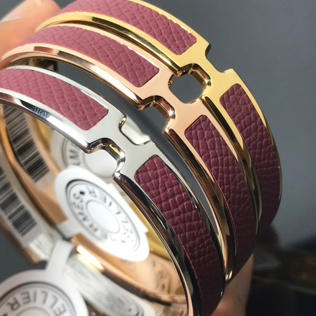 18K Hermes Olympe Rouge Bracelet
