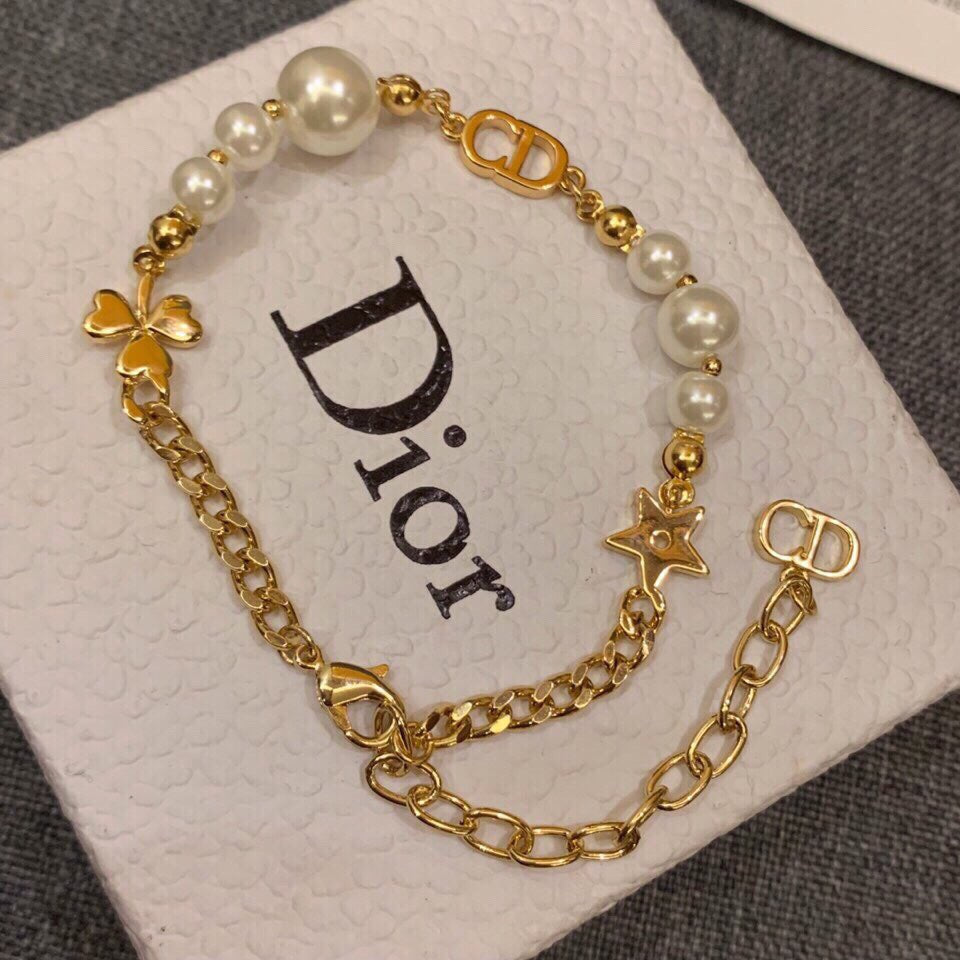18K Dior Petie Pearls Bracelet