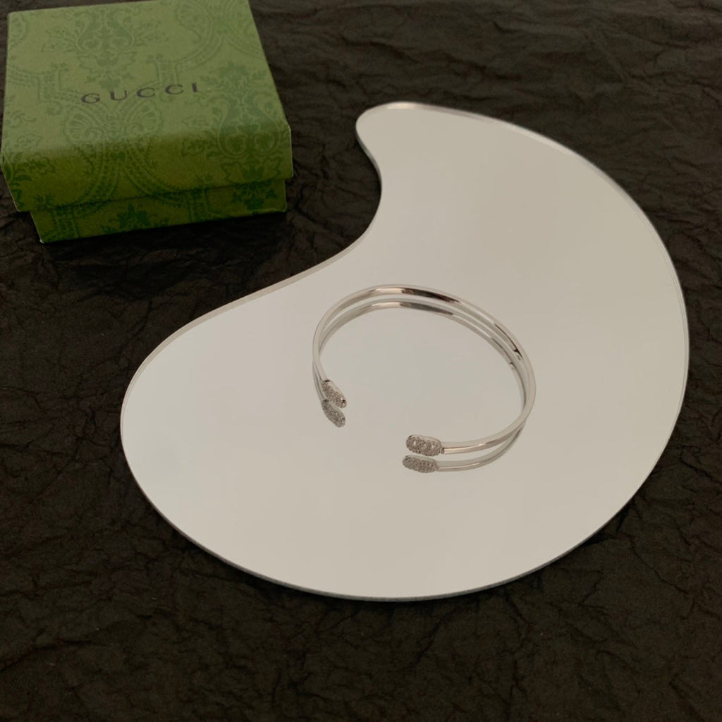 18K Gucci Double Running Diamond Cuff Bracelet