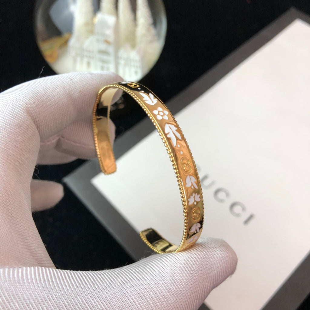 18K Gucci Double Icon Blossom Enamel Bangle Bracelet