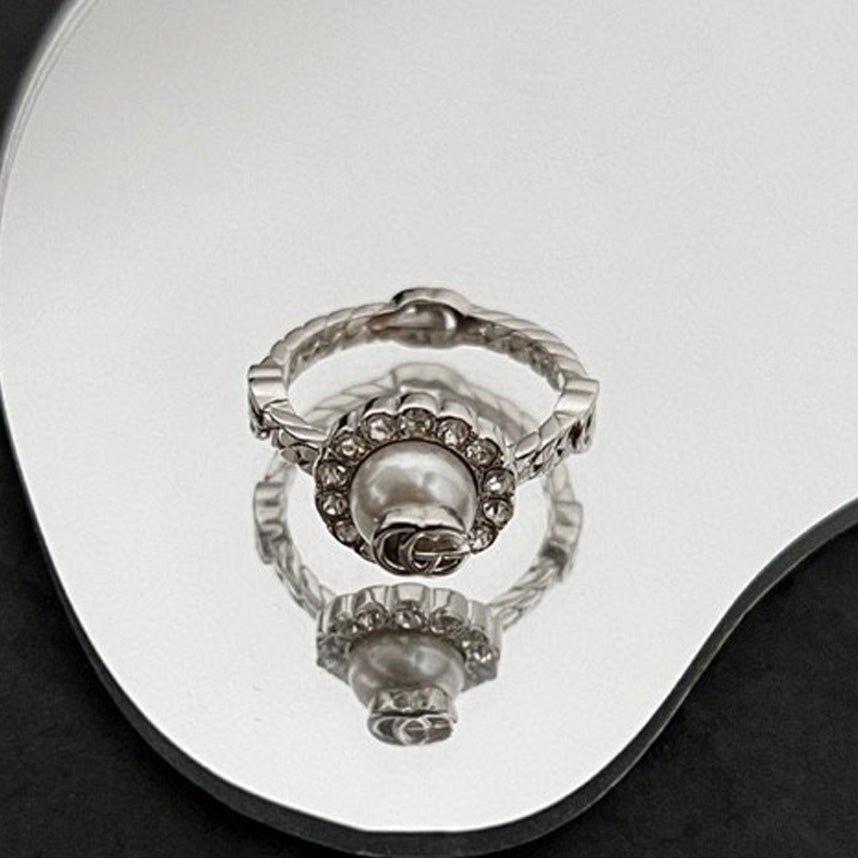 18K Gucci Double Pearl Ring