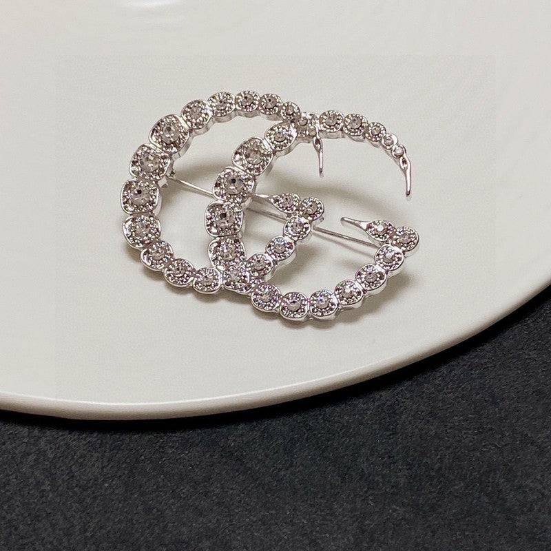 18K Gucci Double Crystal Brooch