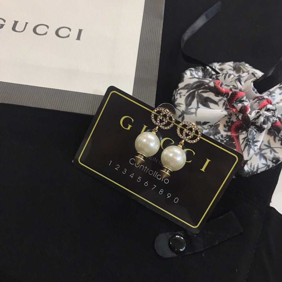 18K Gucci Double Pearl Pendant Earrings