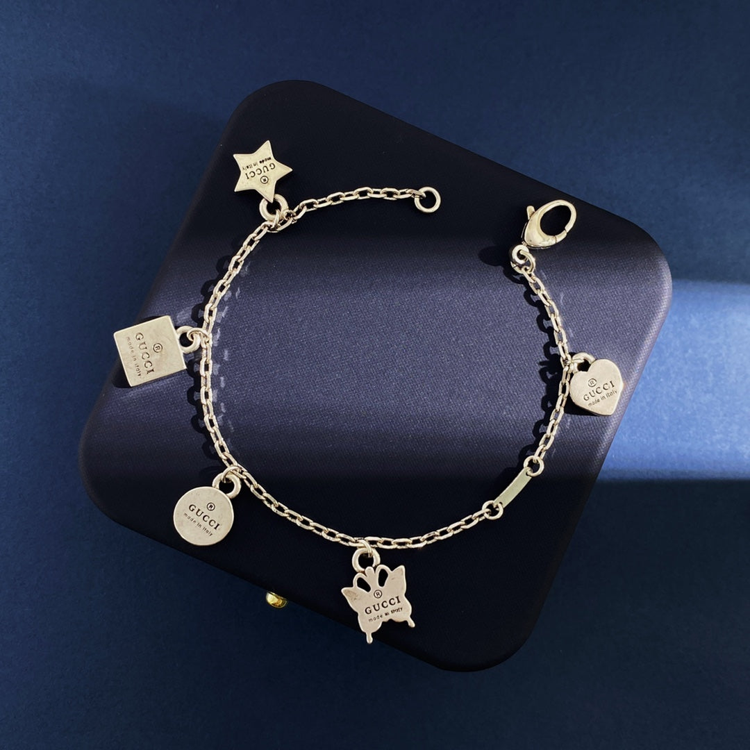 18K Gucci Double Letter Bracelet