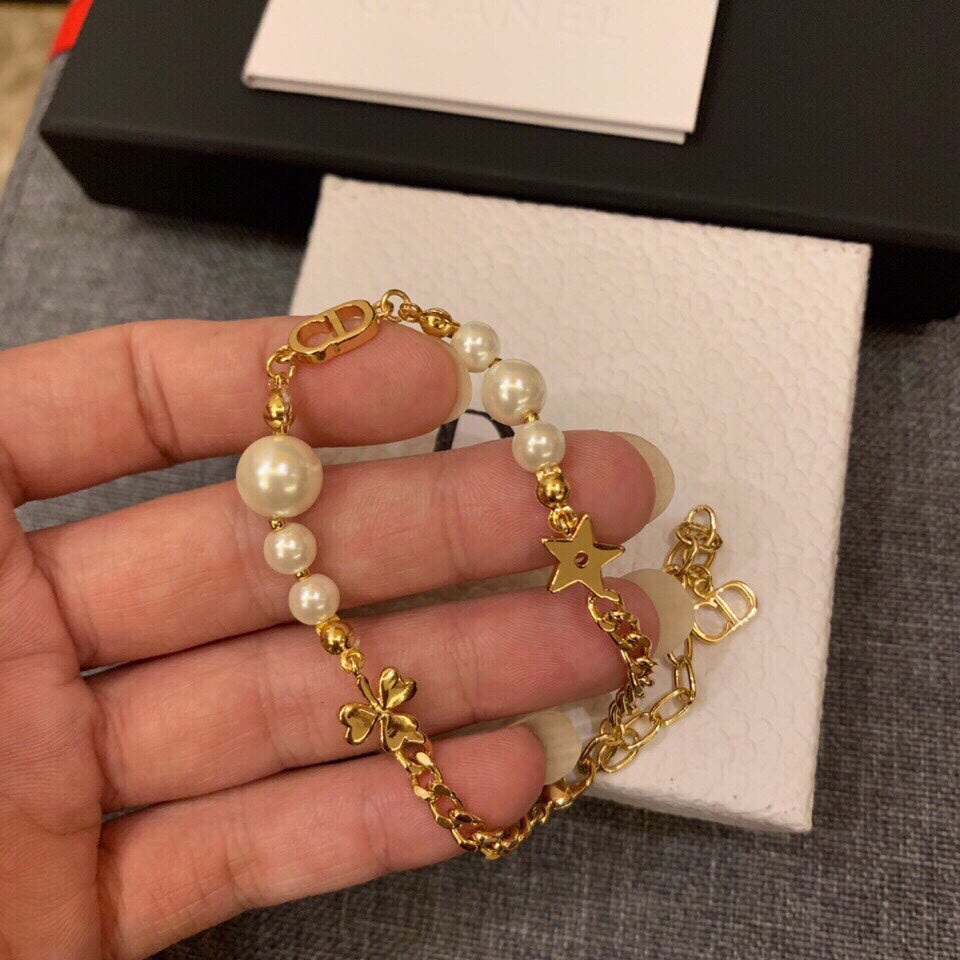 18K Dior Petie Pearls Bracelet