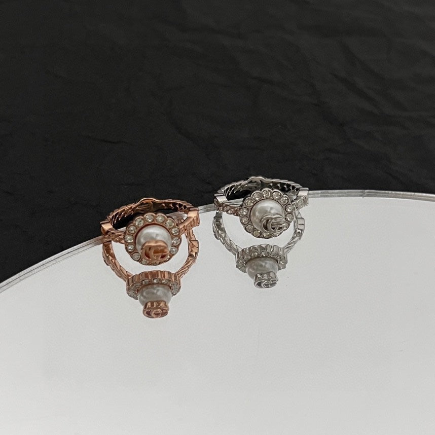 18K Gucci Double Pearl Ring