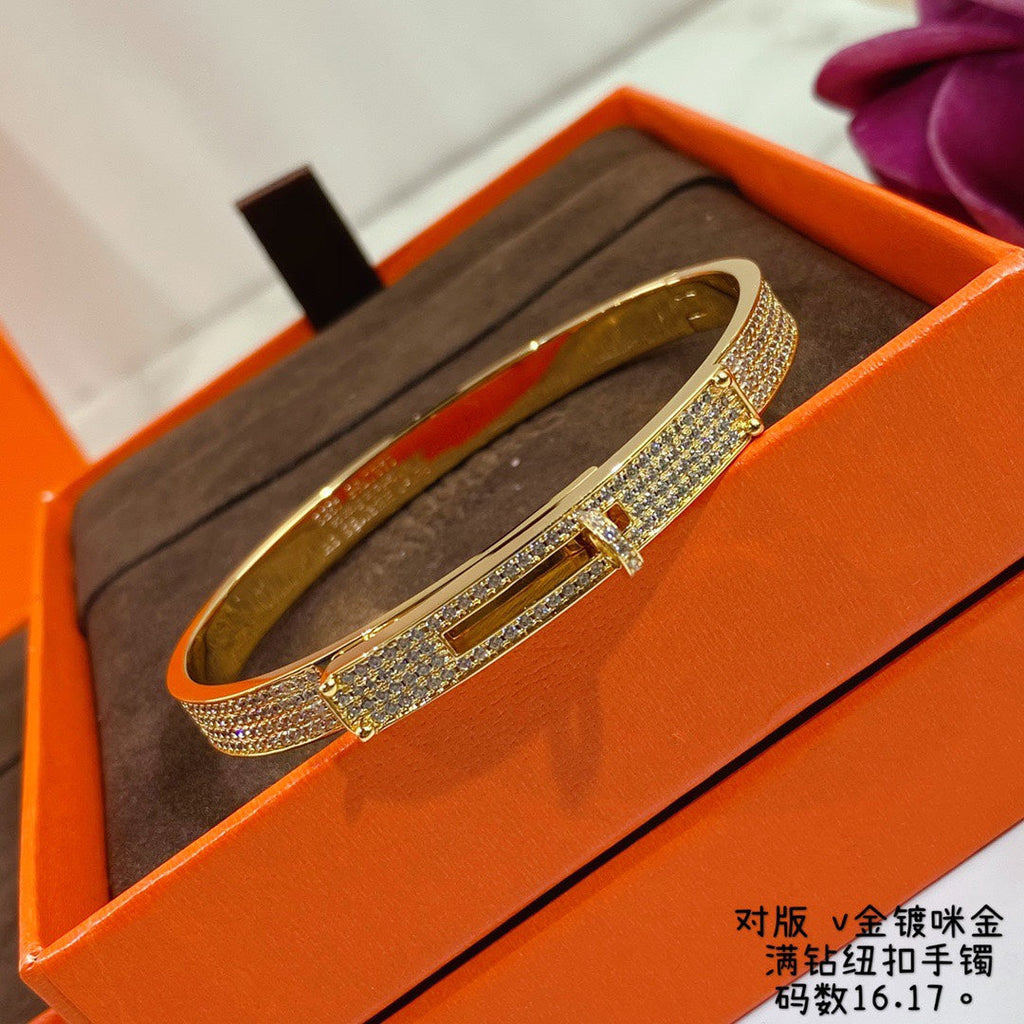 18K Hermes Yellow Gold Kelly Diamonds Bracelet