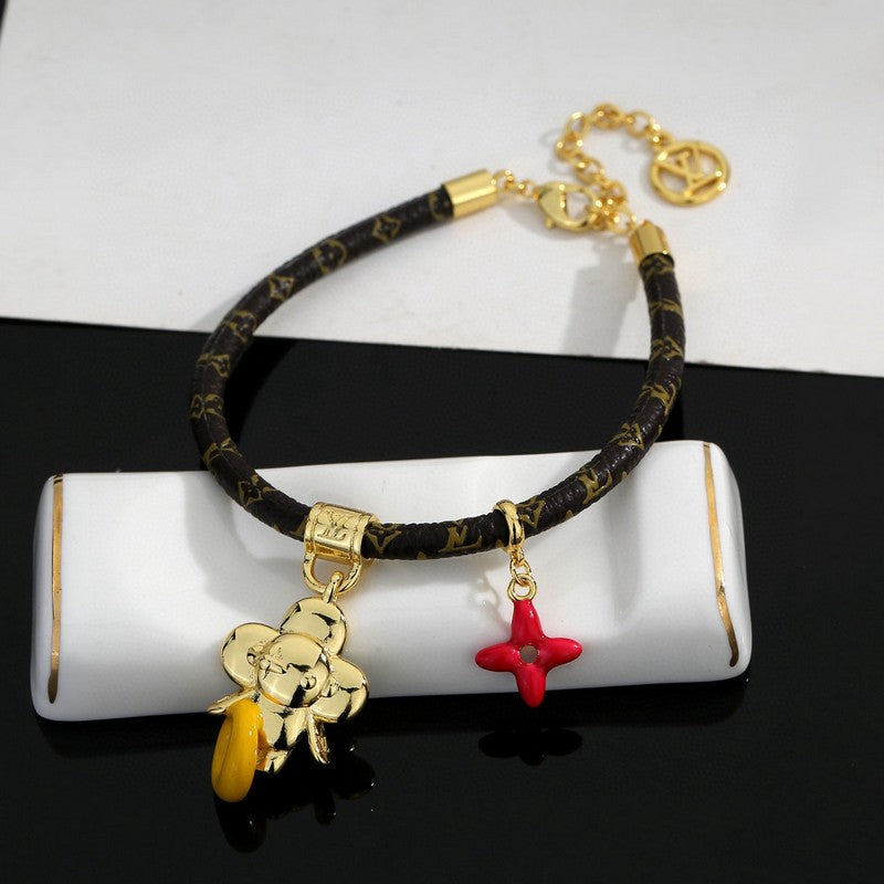 18K Louis Vuitton Circle Bracelet