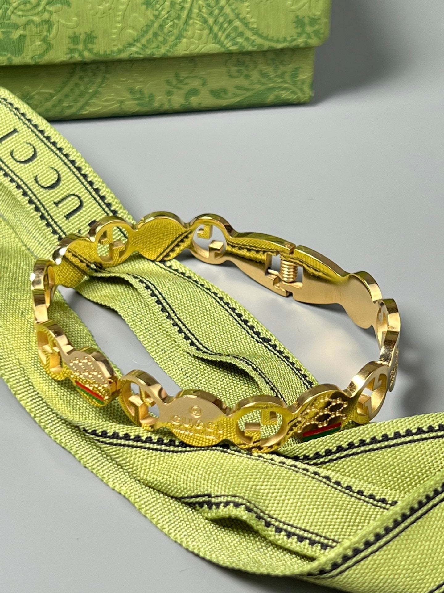 18K Gucci Double Vintage Bracelet