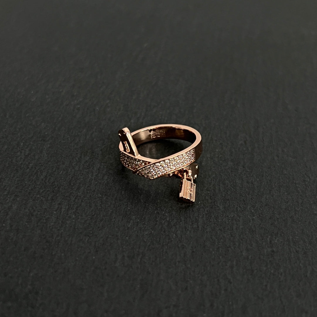 18K Hermes Kelly Gavroche Diamonds Ring
