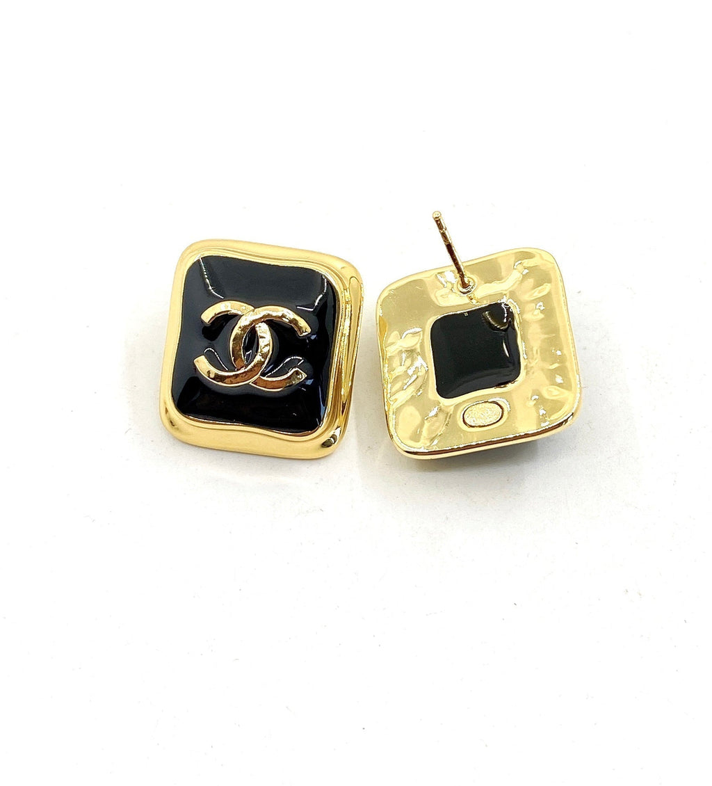 18K Chanel Square Earrings
