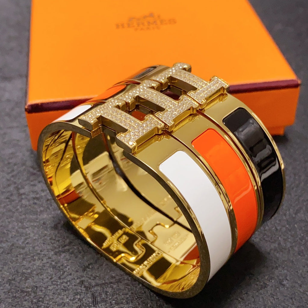 18K Hermes Clic Diamond Bracelet