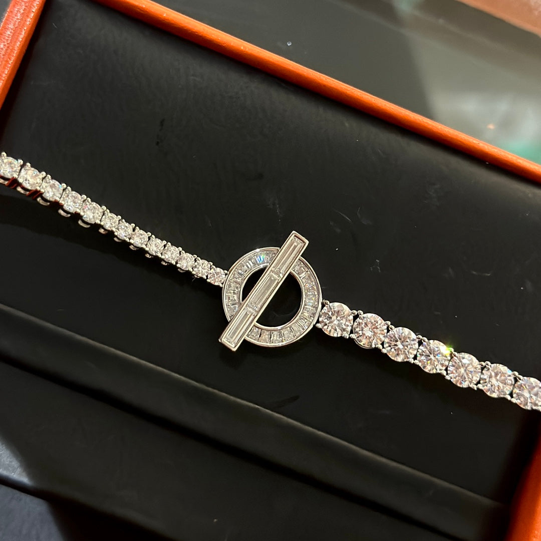 18K Hermes Finesse Link Diamond Bracelet