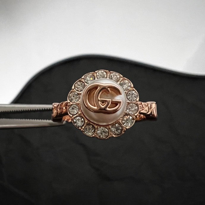 18K Gucci Double Pearl Ring