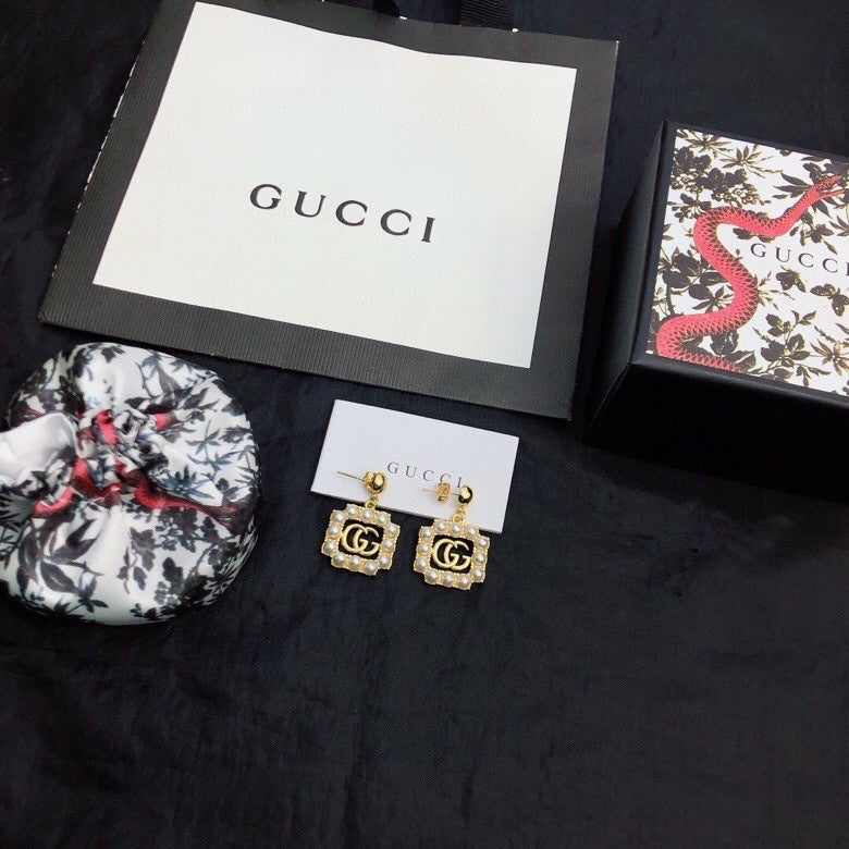 18K Gucci Double Square Pearls Earrings