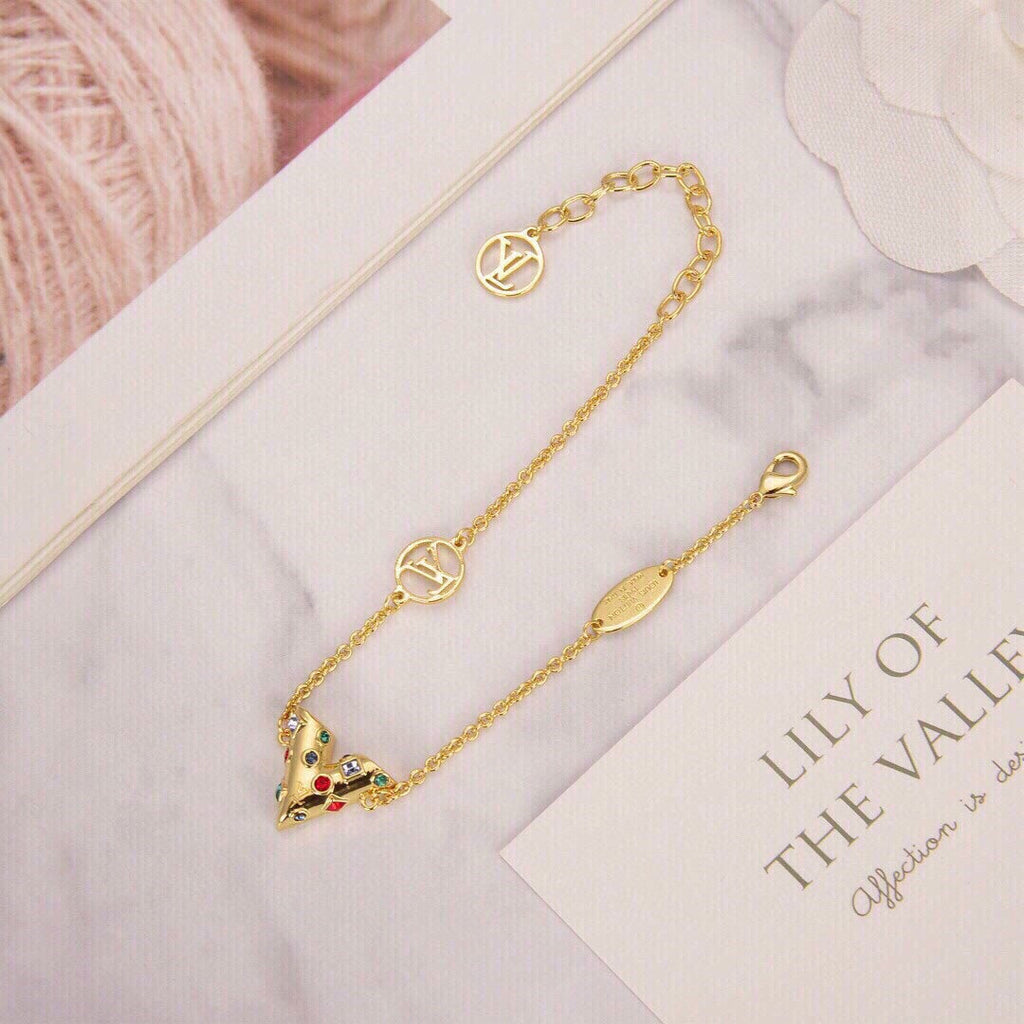 18K Louis Vuitton Essential V Plan ̈ ̈te Bracelet