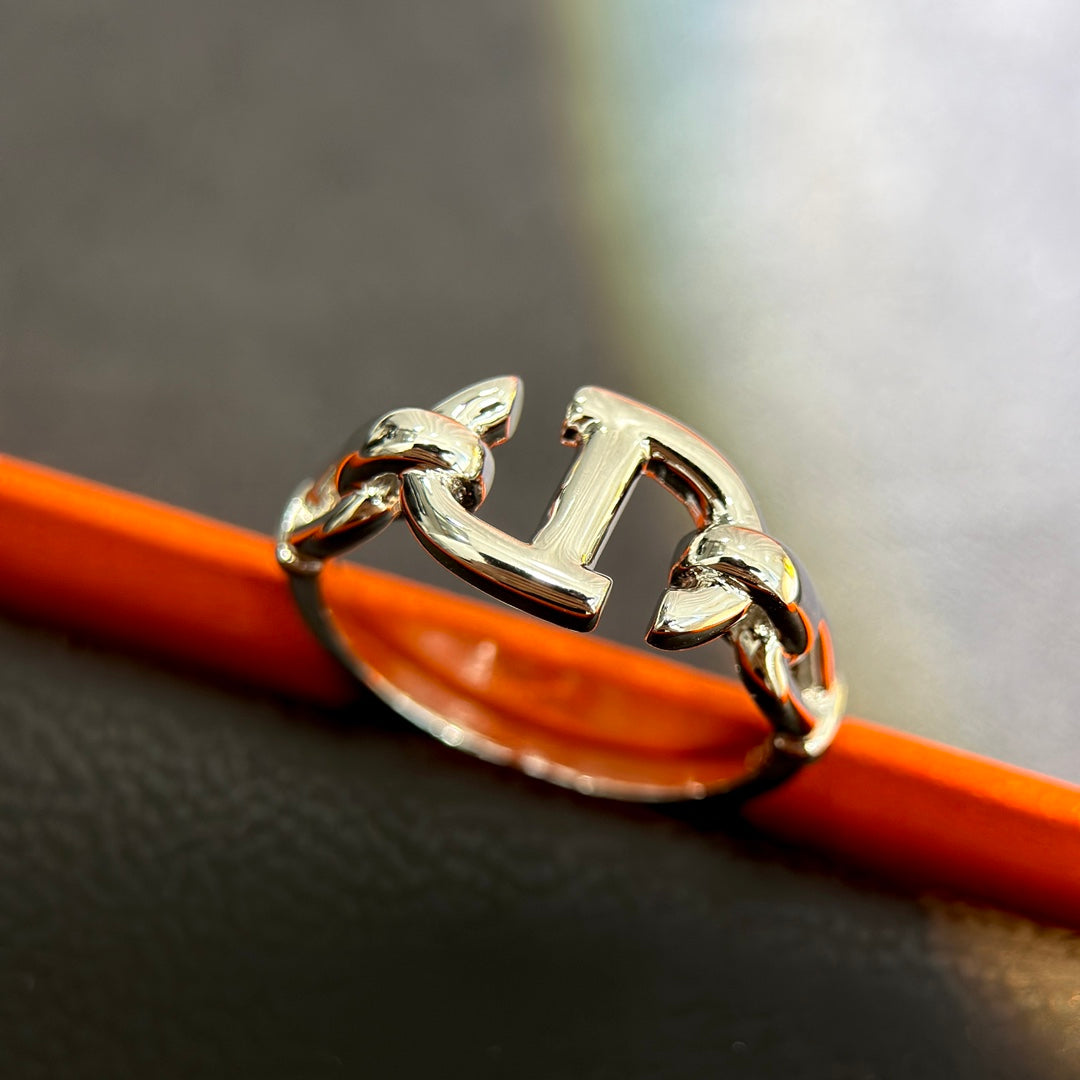 18K Hermes Farandole Ring
