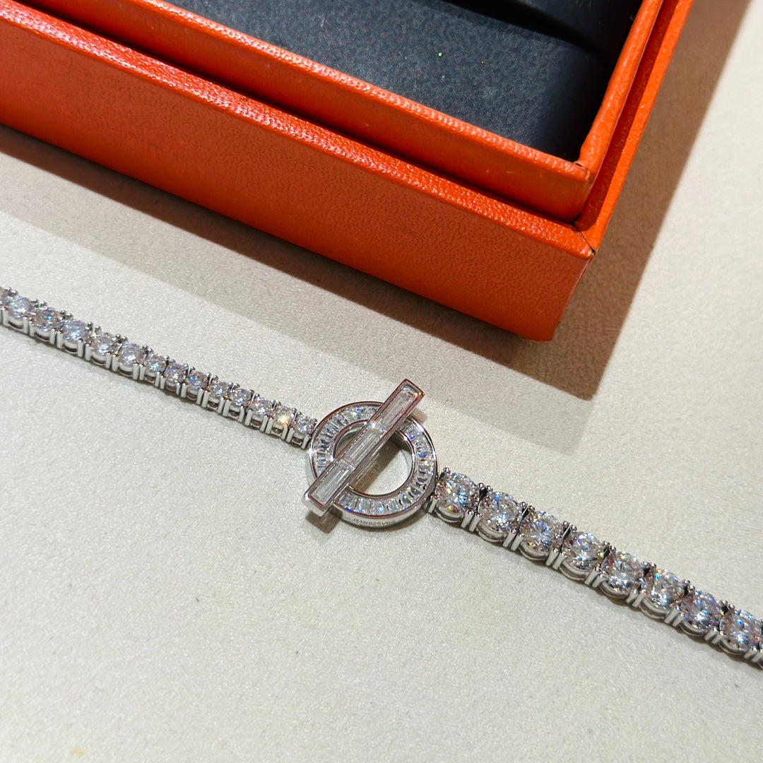 18K Hermes Finesse Link Diamond Bracelet