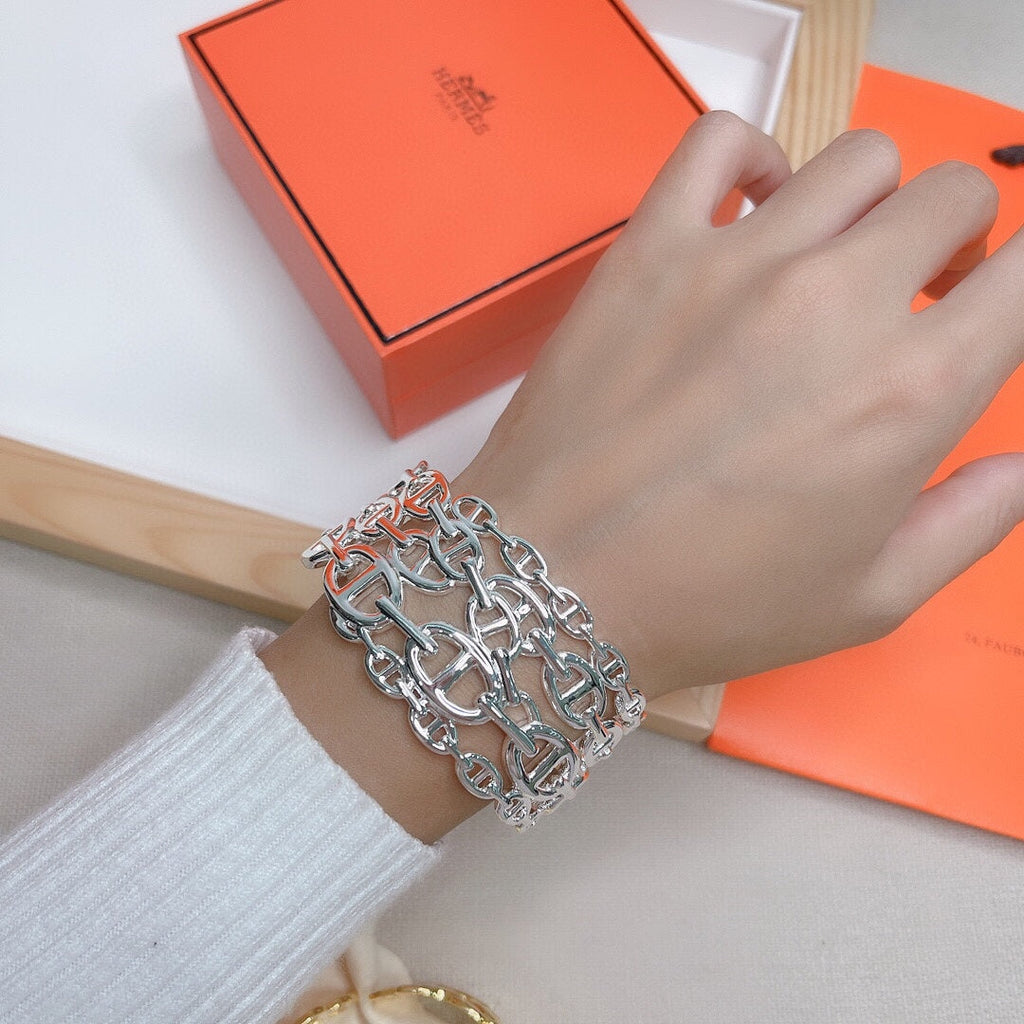 18K Hermes Chaine D'Ancre Wide Cutwork Bracelet