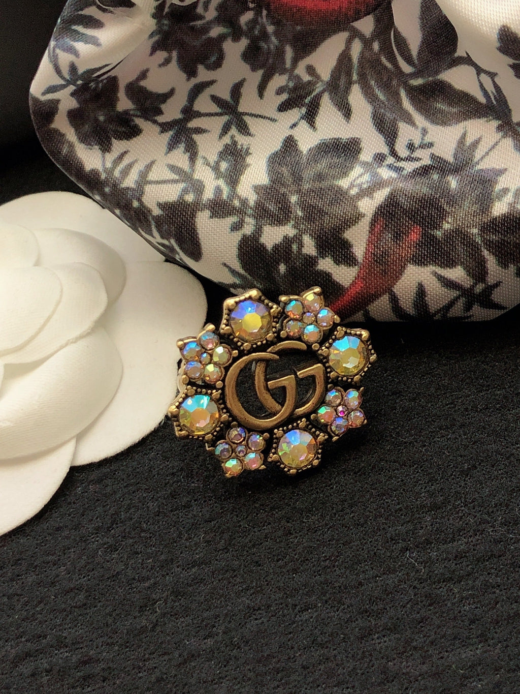18K Gucci Double Crystal Flower Ring